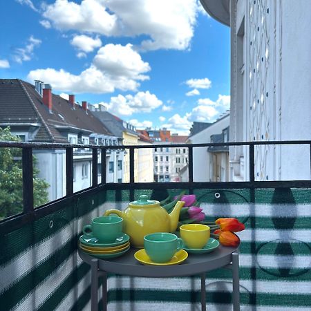 Central Mariahilfer Apartment 5 Min To The Schoenbrunn Palace And City Shopping Center Wien Exteriör bild