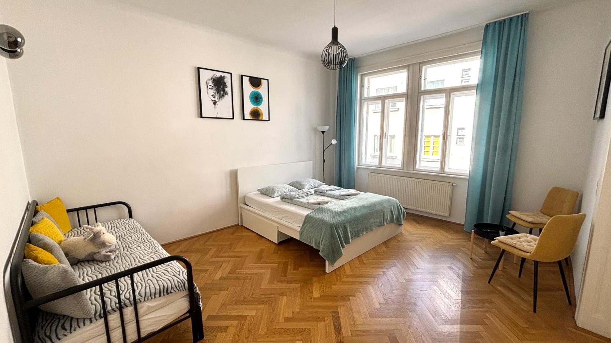 Central Mariahilfer Apartment 5 Min To The Schoenbrunn Palace And City Shopping Center Wien Exteriör bild