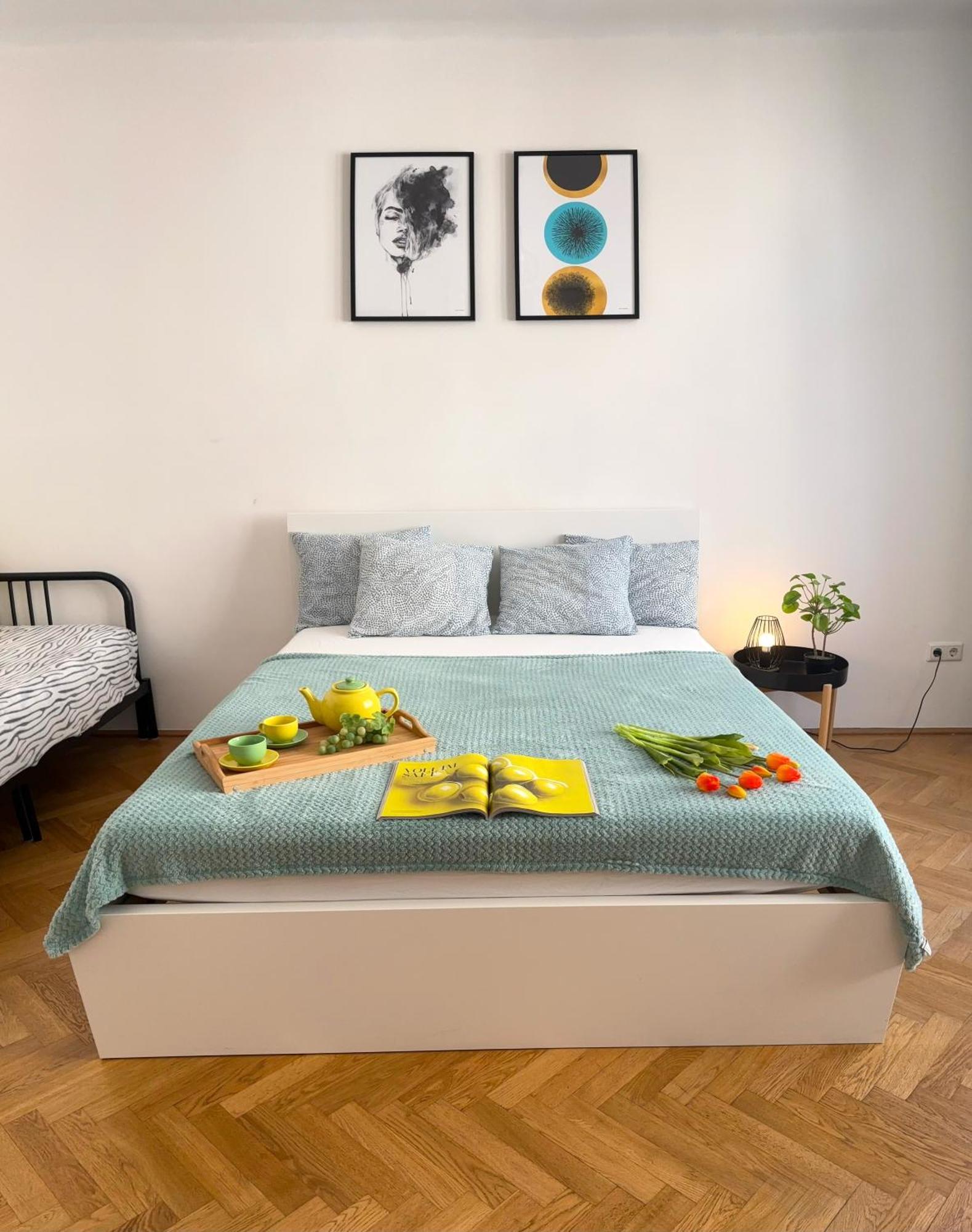 Central Mariahilfer Apartment 5 Min To The Schoenbrunn Palace And City Shopping Center Wien Exteriör bild